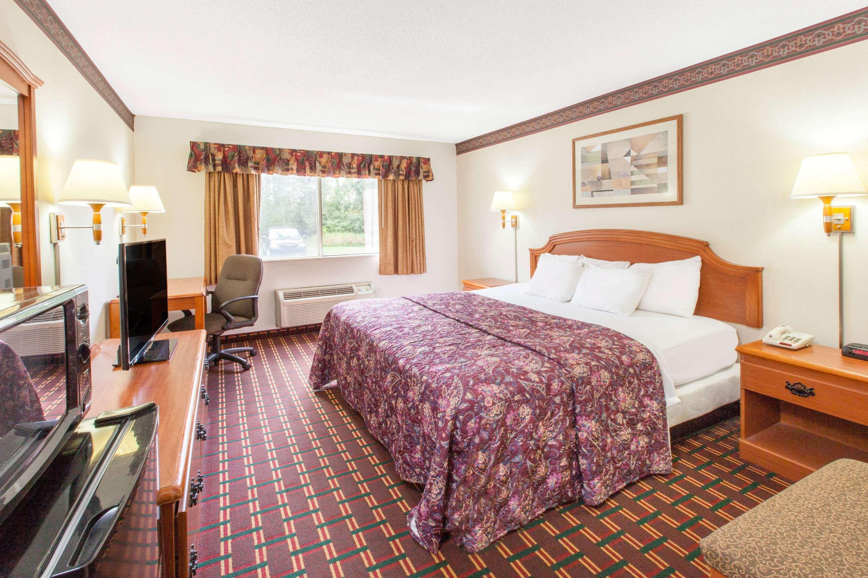 Days Inn By Wyndham Sault Ste Marie Mi Exterior foto