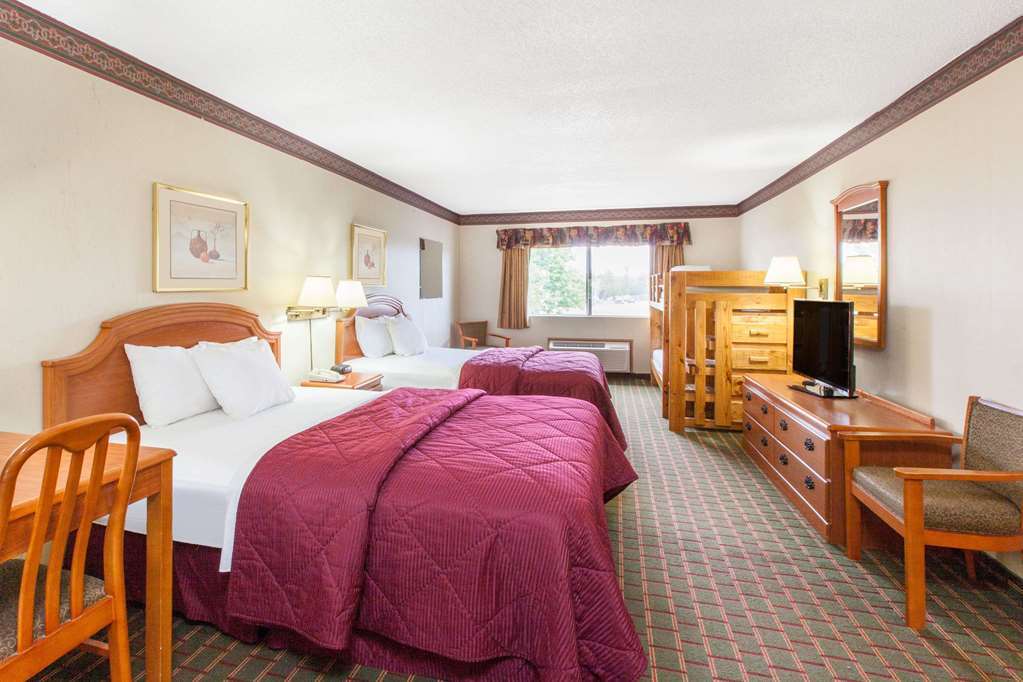 Days Inn By Wyndham Sault Ste Marie Mi Habitación foto